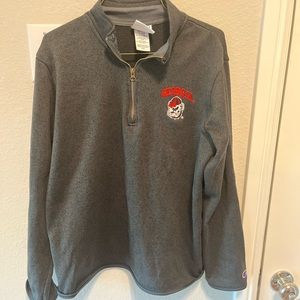 Size medium UGA pull over